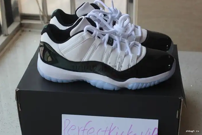 pairs Nike Jordan 11 “Emerald” Air Low 0527